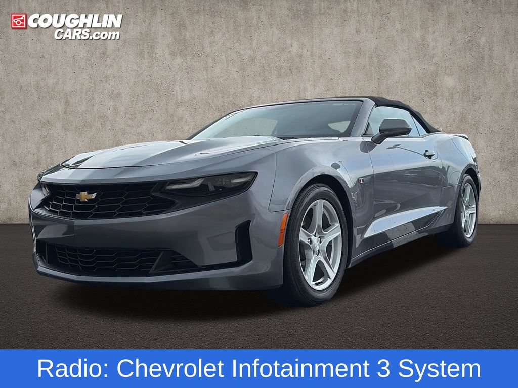 Used 2020 Chevrolet Camaro LT RWD image 4