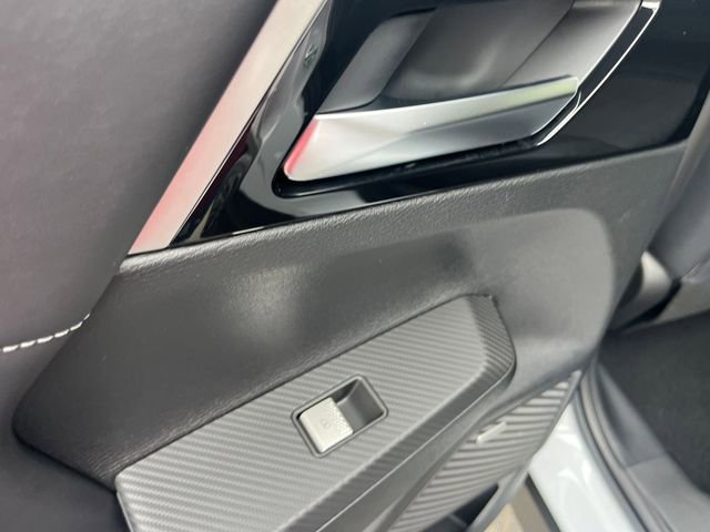 New 2026 Mitsubishi Outlander LE FWD image 25