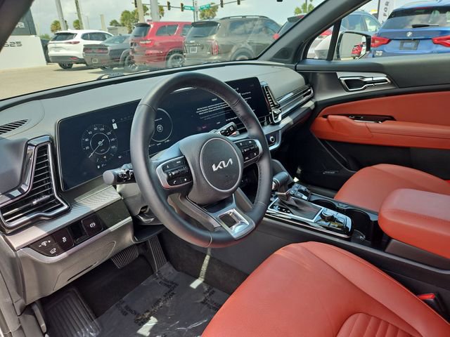 Used 2025 Kia Sportage SX image 9