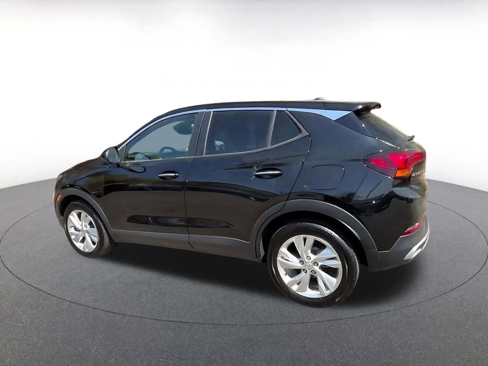 Used 2025 Buick Encore GX Preferred image 10