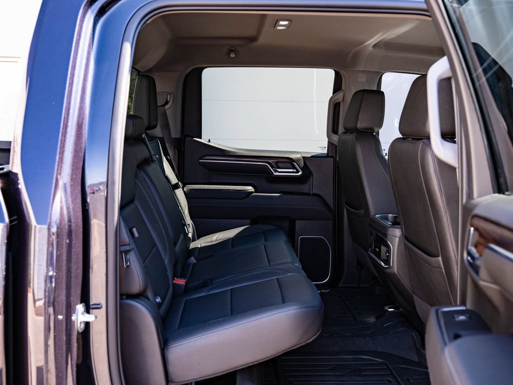 Used 2023 GMC Sierra 1500 SLT w/ SLT Premium Package AWD/4WD image 44
