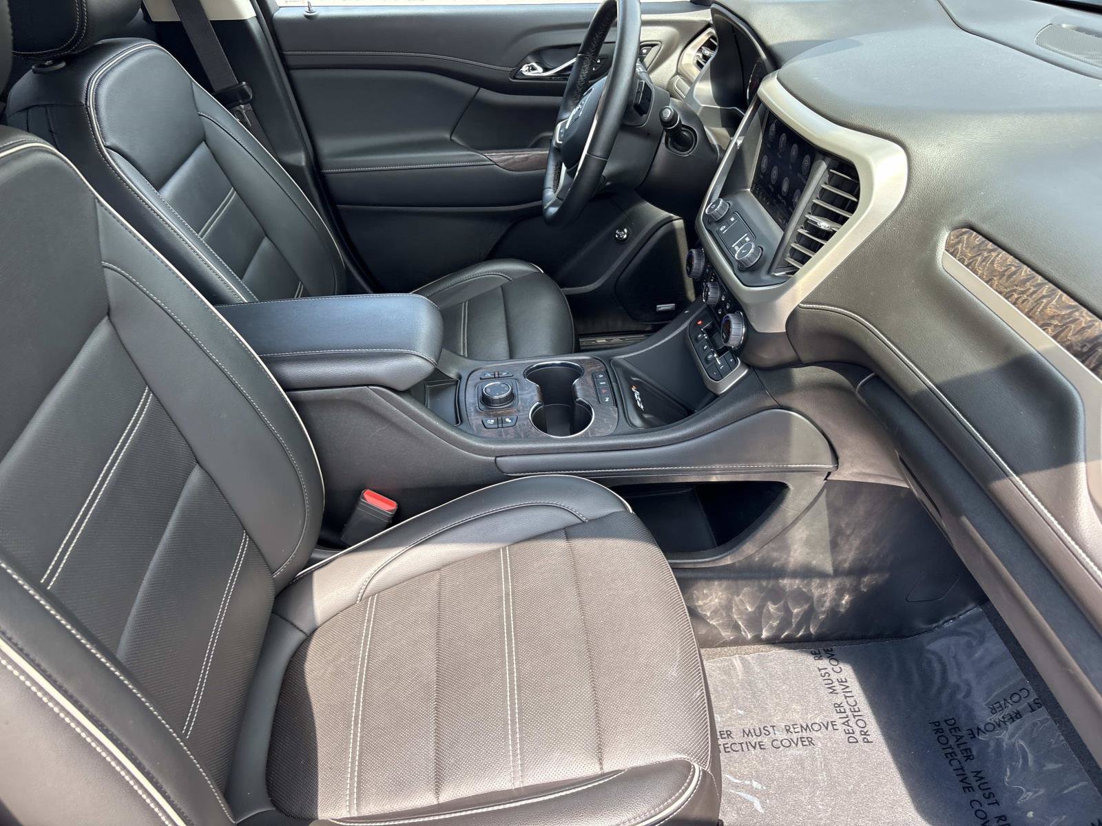 Used 2023 GMC Acadia Denali w/ Denali Ultimate Package AWD/4WD image 35