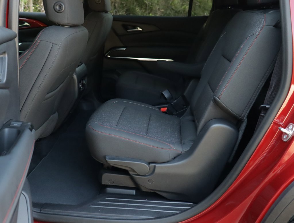 Used 2024 Chevrolet Traverse Z71 image 27