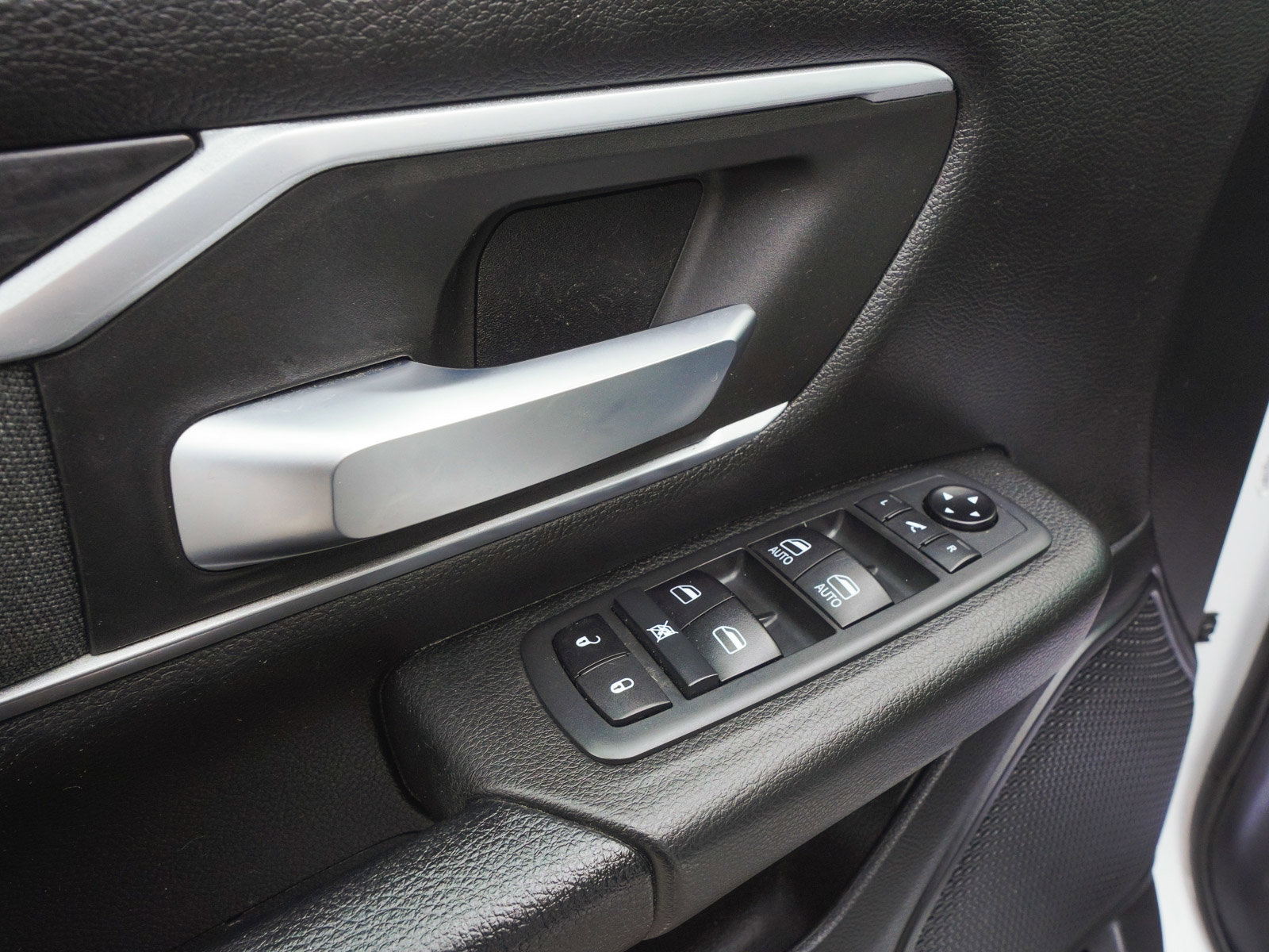 Used 2021 RAM 1500 Big Horn image 10