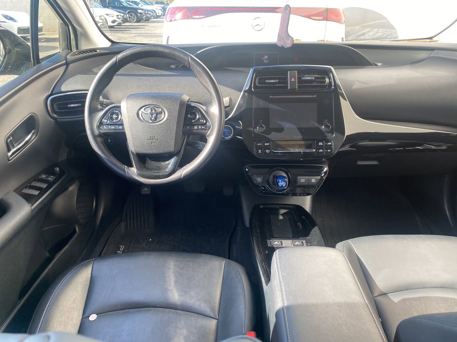 Used 2019 Toyota Prius XLE FWD image 12