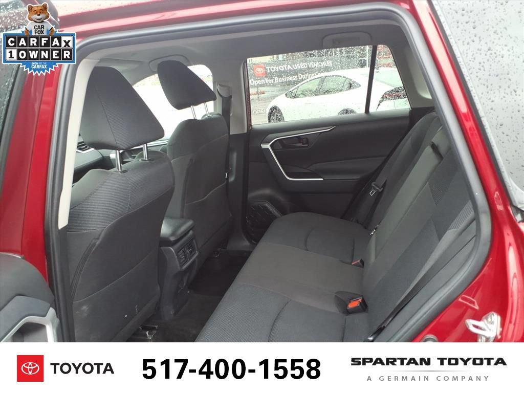 Used 2025 Toyota RAV4 LE AWD/4WD image 11