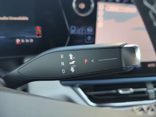 New 2026 Chevrolet Equinox EV LT image 24