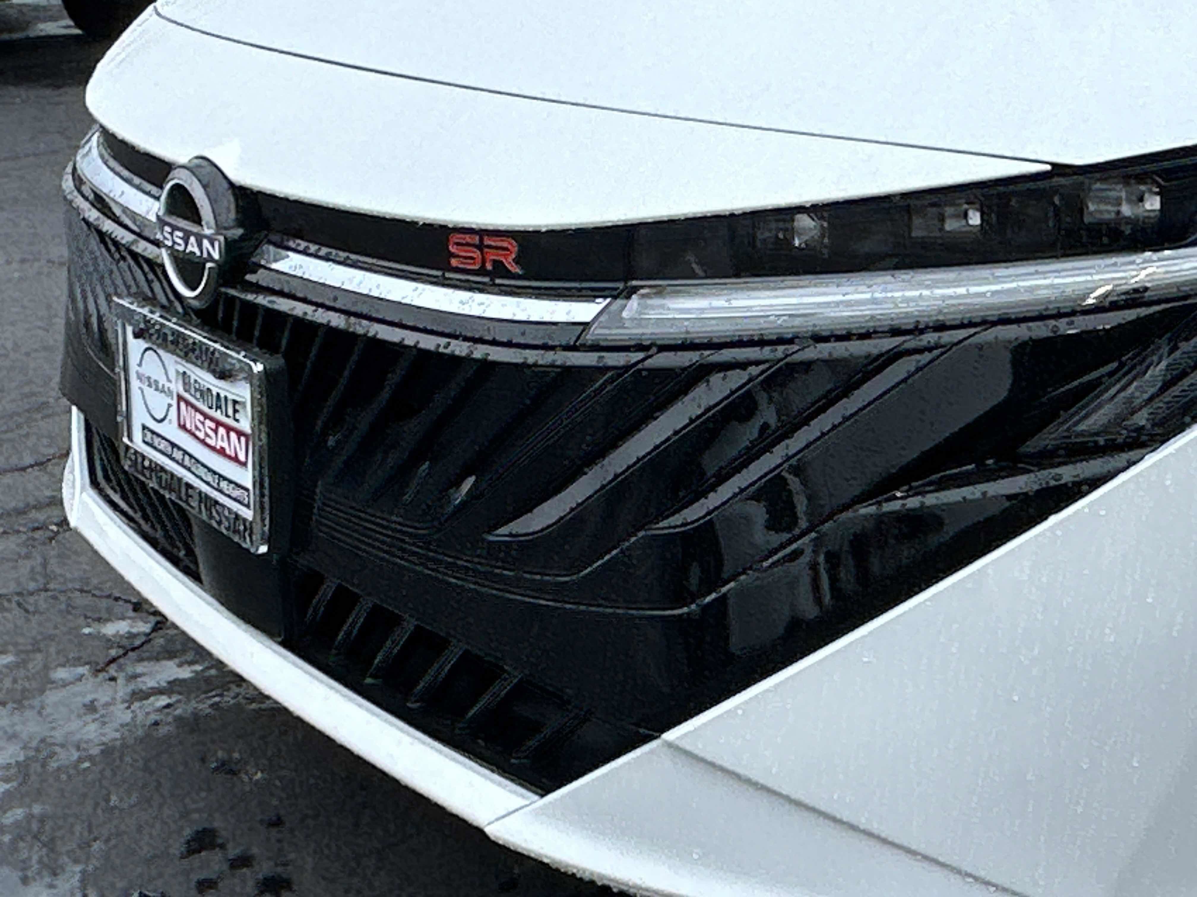 New 2026 Nissan Sentra SR w/ Floor Mat Package FWD image 8