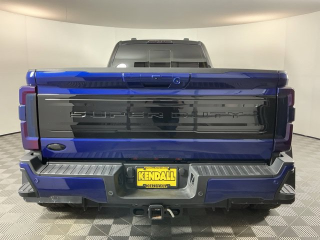 Used 2026 Ford F450 Platinum w/ FX4 Off-Road Package AWD/4WD image 5