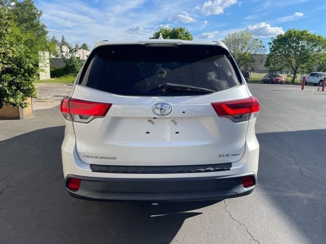 Certified 2019 Toyota Highlander XLE image 5