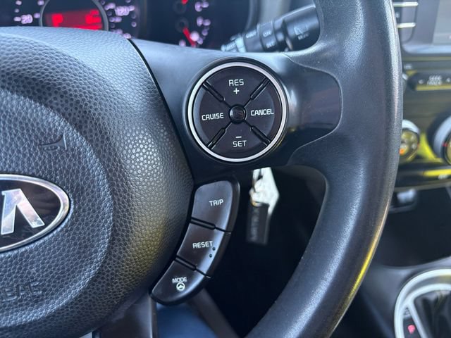 Used 2016 Kia Soul + FWD image 23