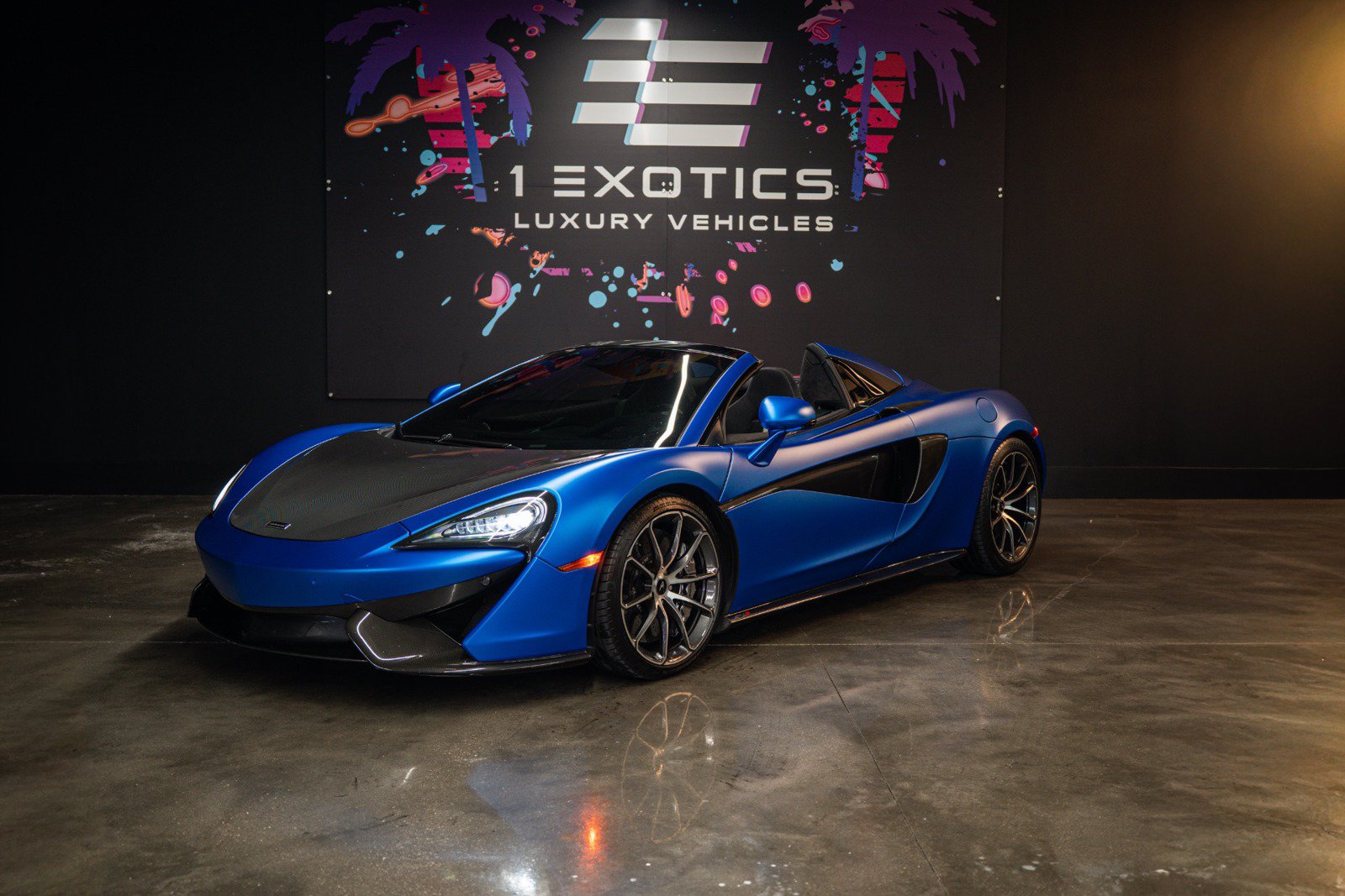 Used 2019 McLaren 570S Spider RWD image 4