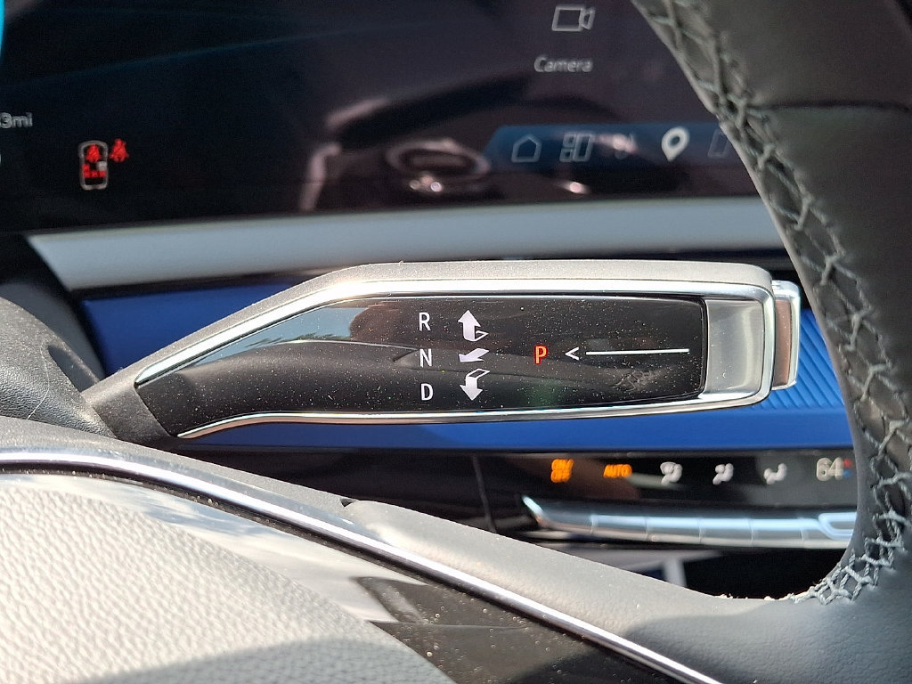 New 2027 Cadillac Optiq Luxury AWD/4WD image 9