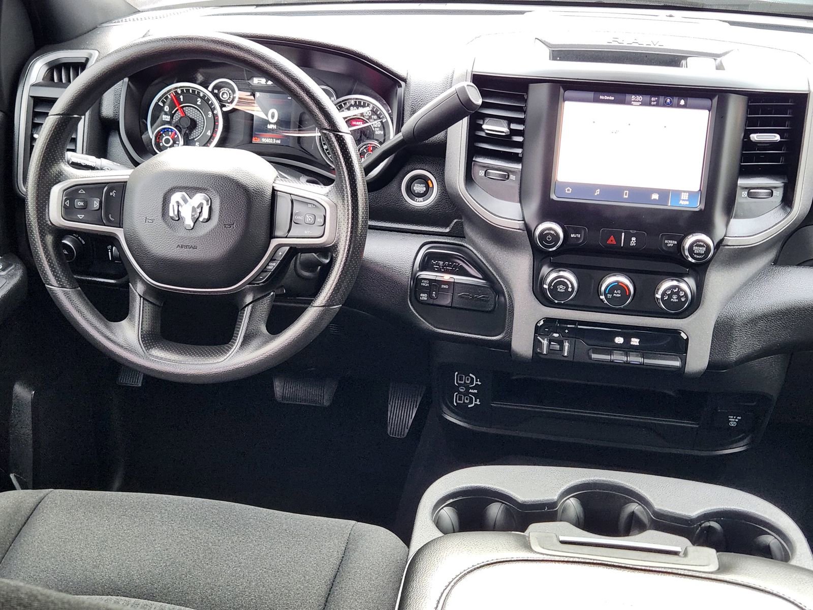 Used 2024 RAM 3500 Tradesman w/ Chrome Appearance Group image 31