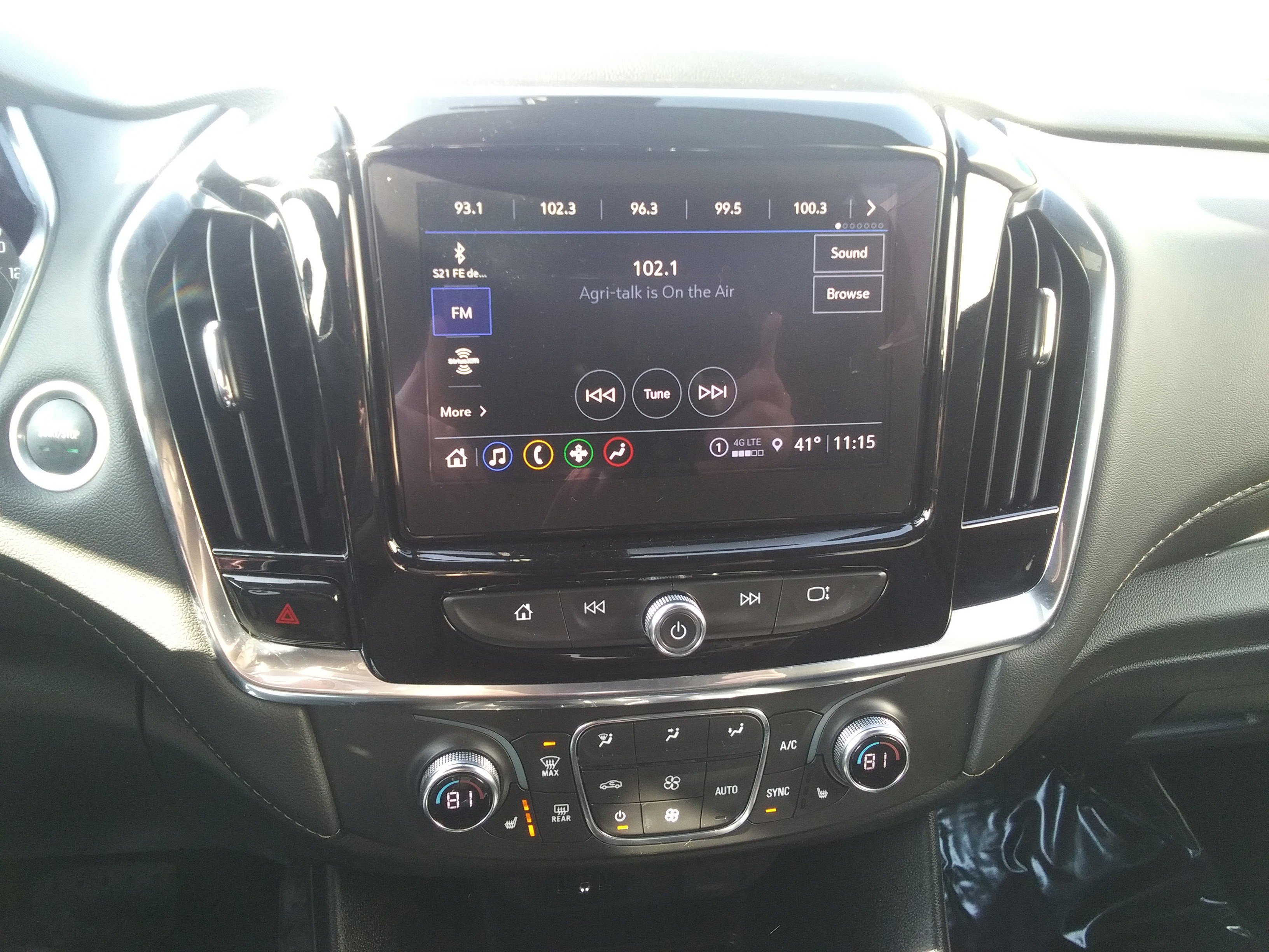 Used 2023 Chevrolet Traverse LT image 22