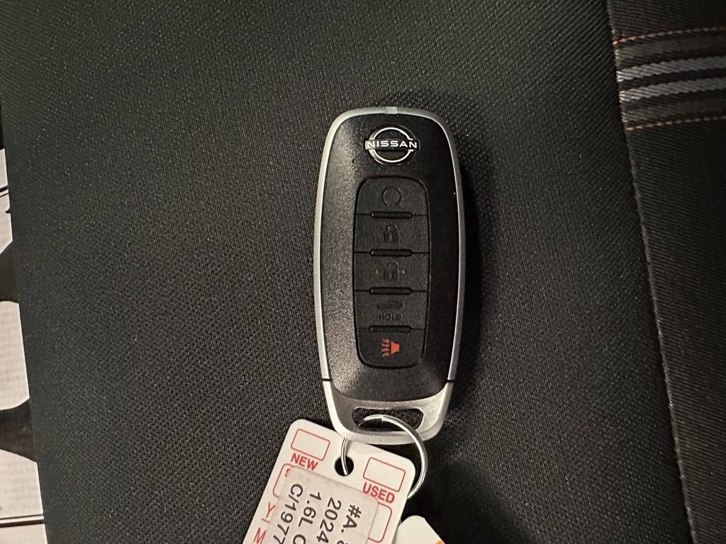 Used 2024 Nissan Versa SR w/ Trunk Package image 16