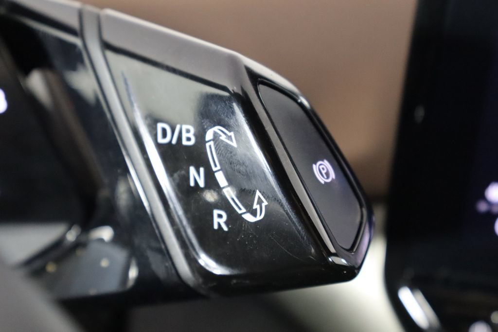 Used 2024 Volkswagen ID.4 2WD image 13