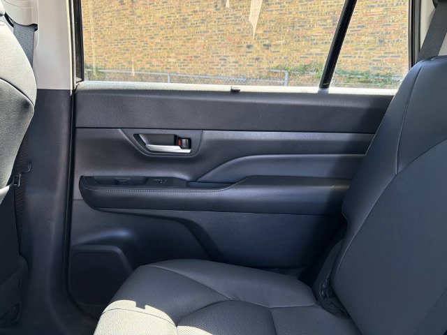Used 2024 Toyota Grand Highlander AWD image 14