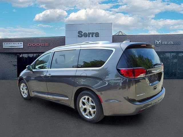 Used 2019 Chrysler Pacifica Limited FWD image 5