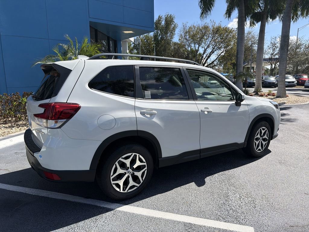 Used 2022 Subaru Forester Premium w/ Popular Package #2 AWD/4WD image 8