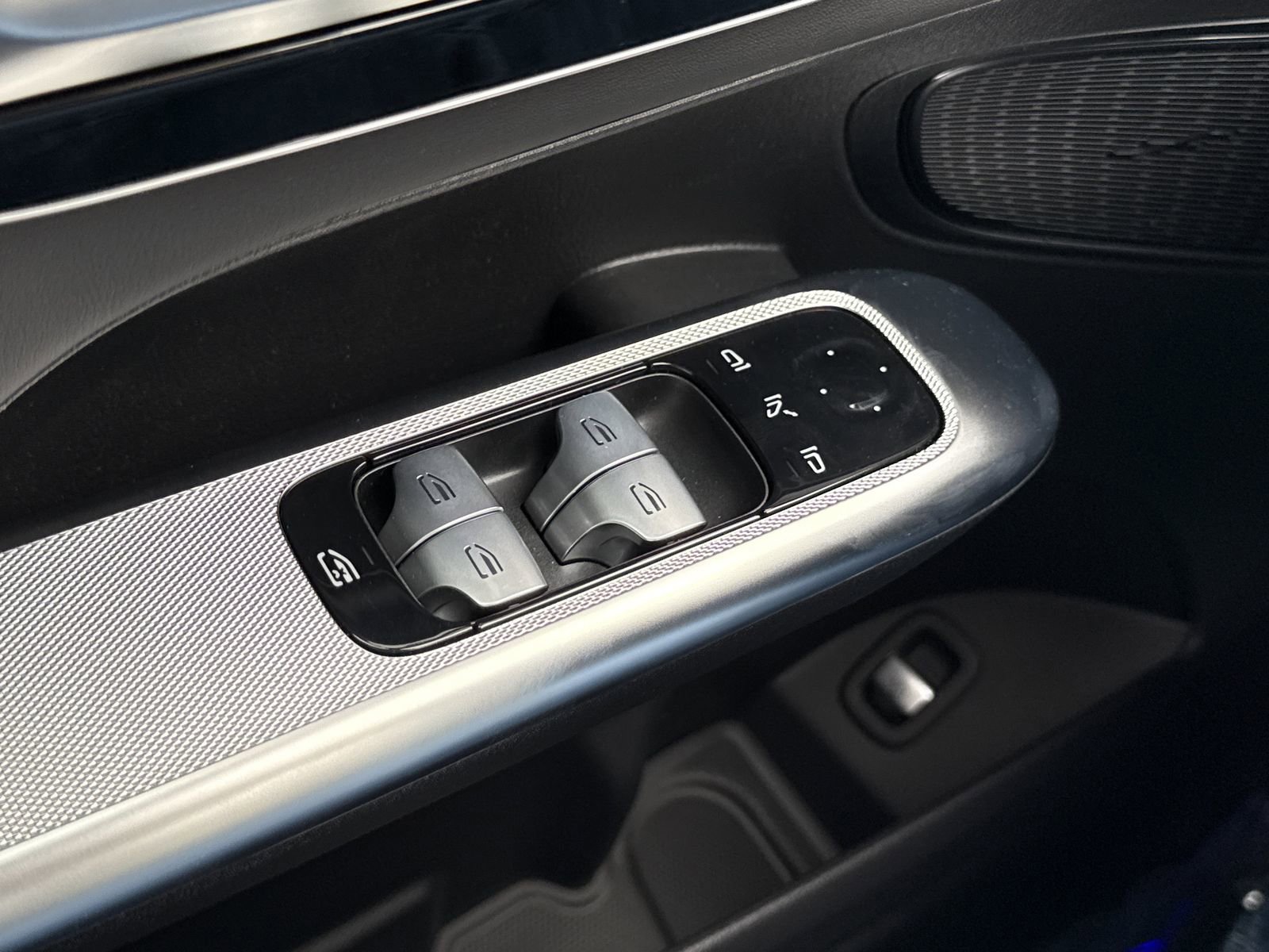 New 2026 Mercedes-Benz GLC 43 AMG 4MATIC image 16