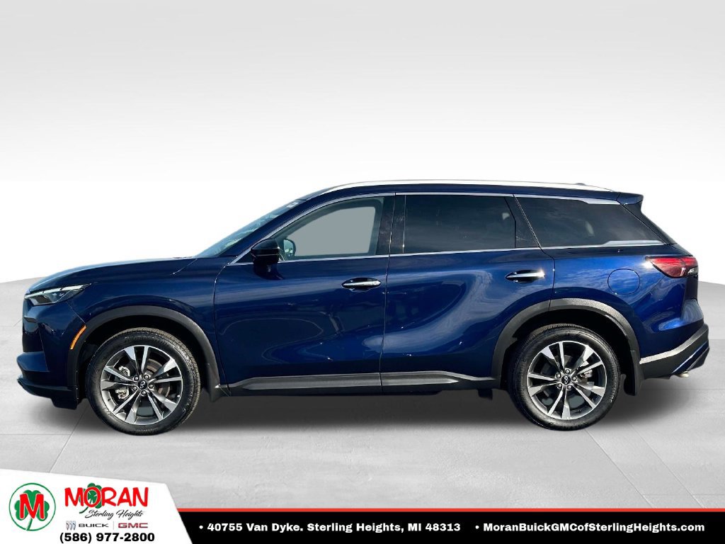 Used 2025 INFINITI QX60 Luxe AWD/4WD image 2