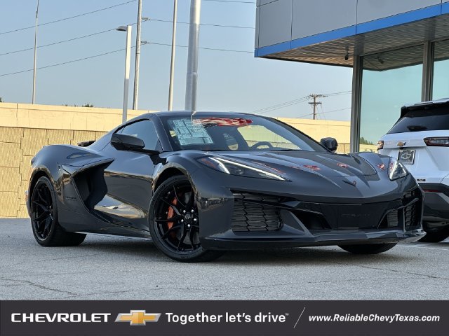 New 2027 Chevrolet Corvette Grand Sport w/ Z52 Sport Performance Package RWD image 2
