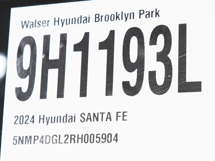 Used 2024 Hyundai Santa Fe Limited AWD/4WD image 33