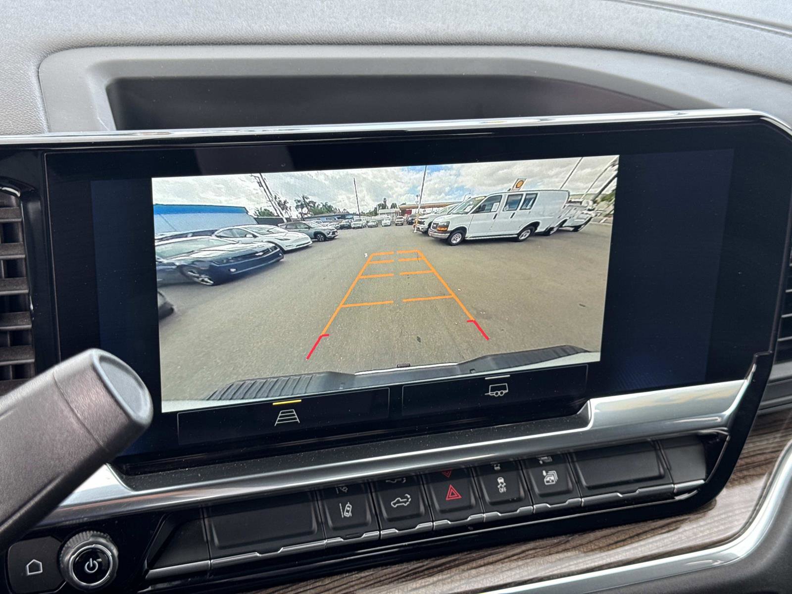 Used 2025 Chevrolet Silverado 2500 LT w/ Convenience Package image 18