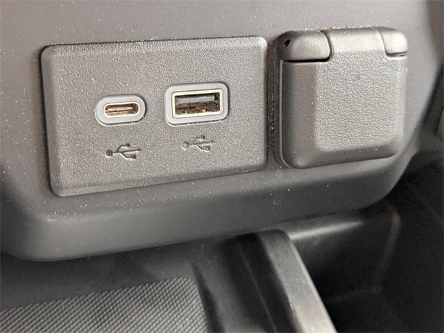 Certified 2021 Chevrolet Silverado 1500 High Country w/ Technology Package image 20