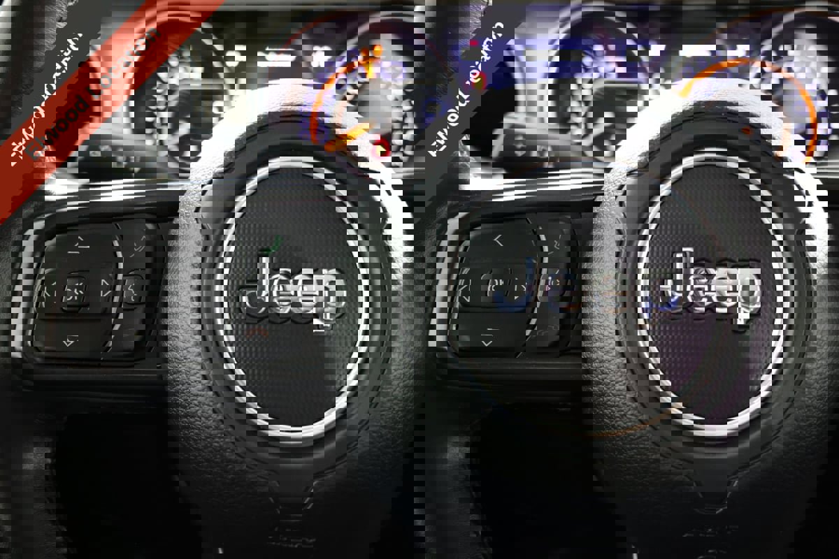 Used 2021 Jeep Wrangler Unlimited Sport image 24