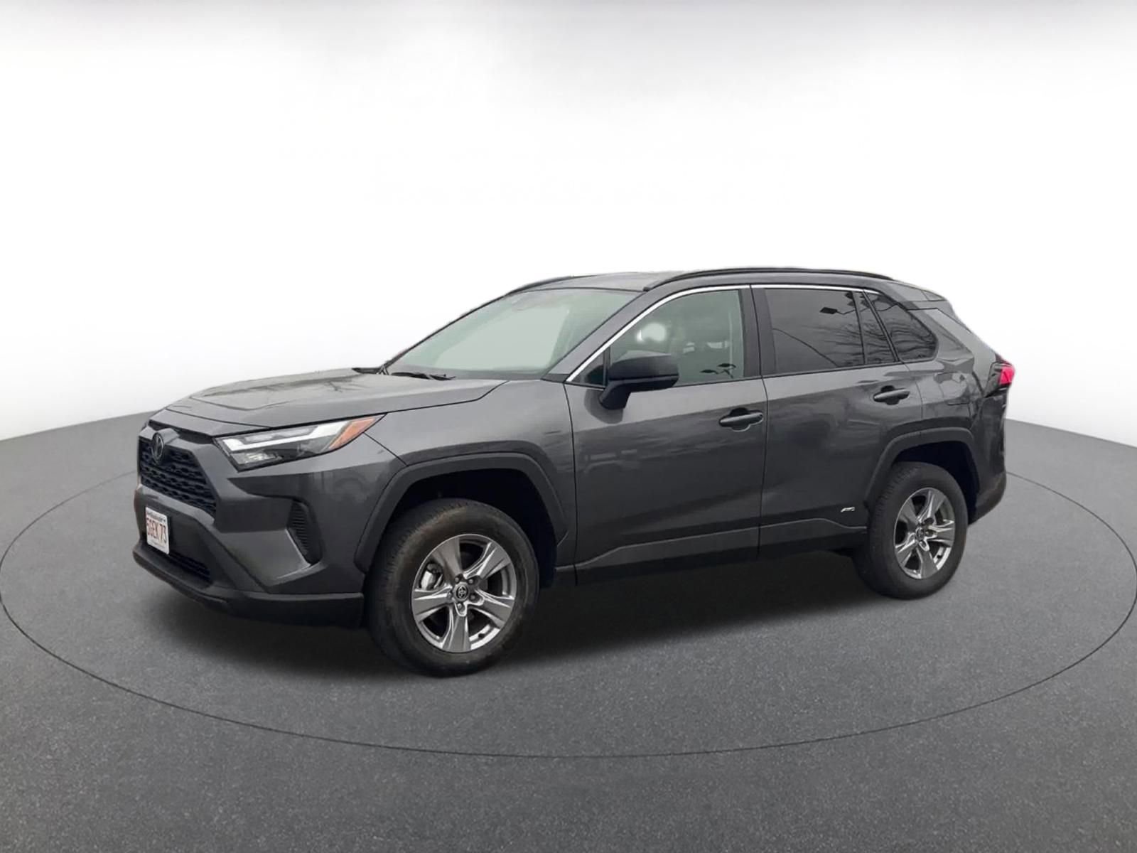 Used 2025 Toyota RAV4 LE image 8