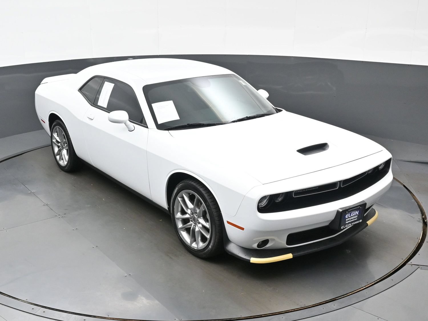 Used 2022 Dodge Challenger GT AWD/4WD image 37