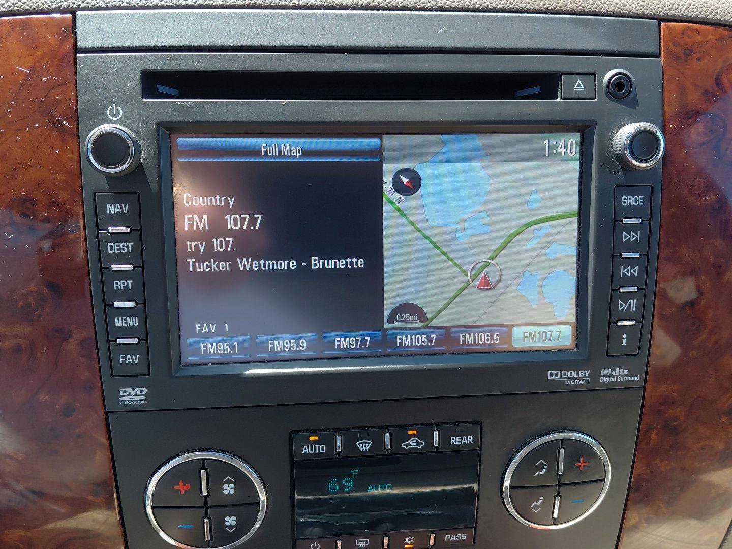 Used 2013 Chevrolet Tahoe LTZ AWD/4WD image 32