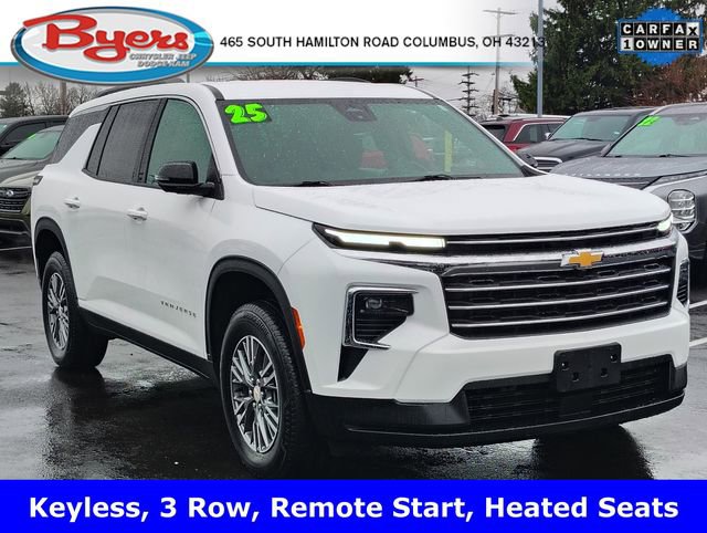 Used 2025 Chevrolet Traverse LT image 1