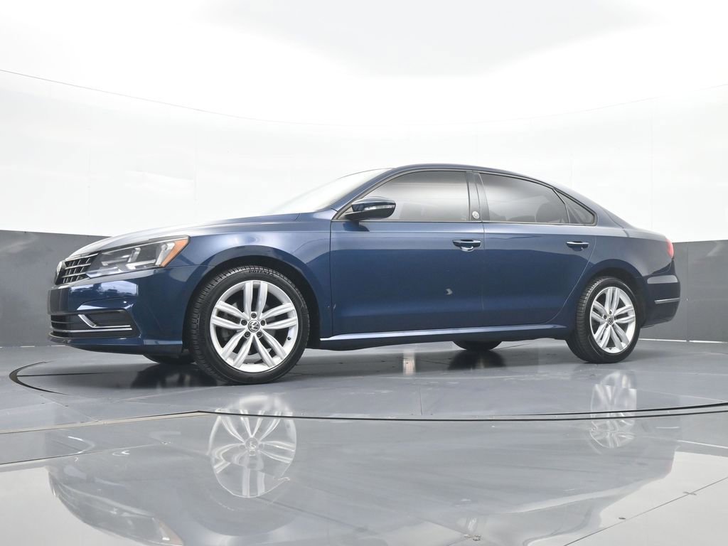Used 2019 Volkswagen Passat 2.0T Wolfsburg image 53