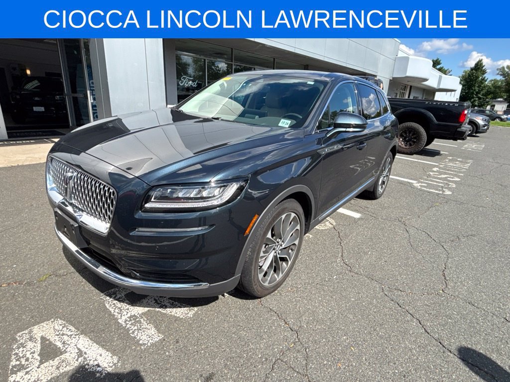 Used 2023 Lincoln Nautilus Reserve w/ Cargo Utility Package AWD/4WD image 6