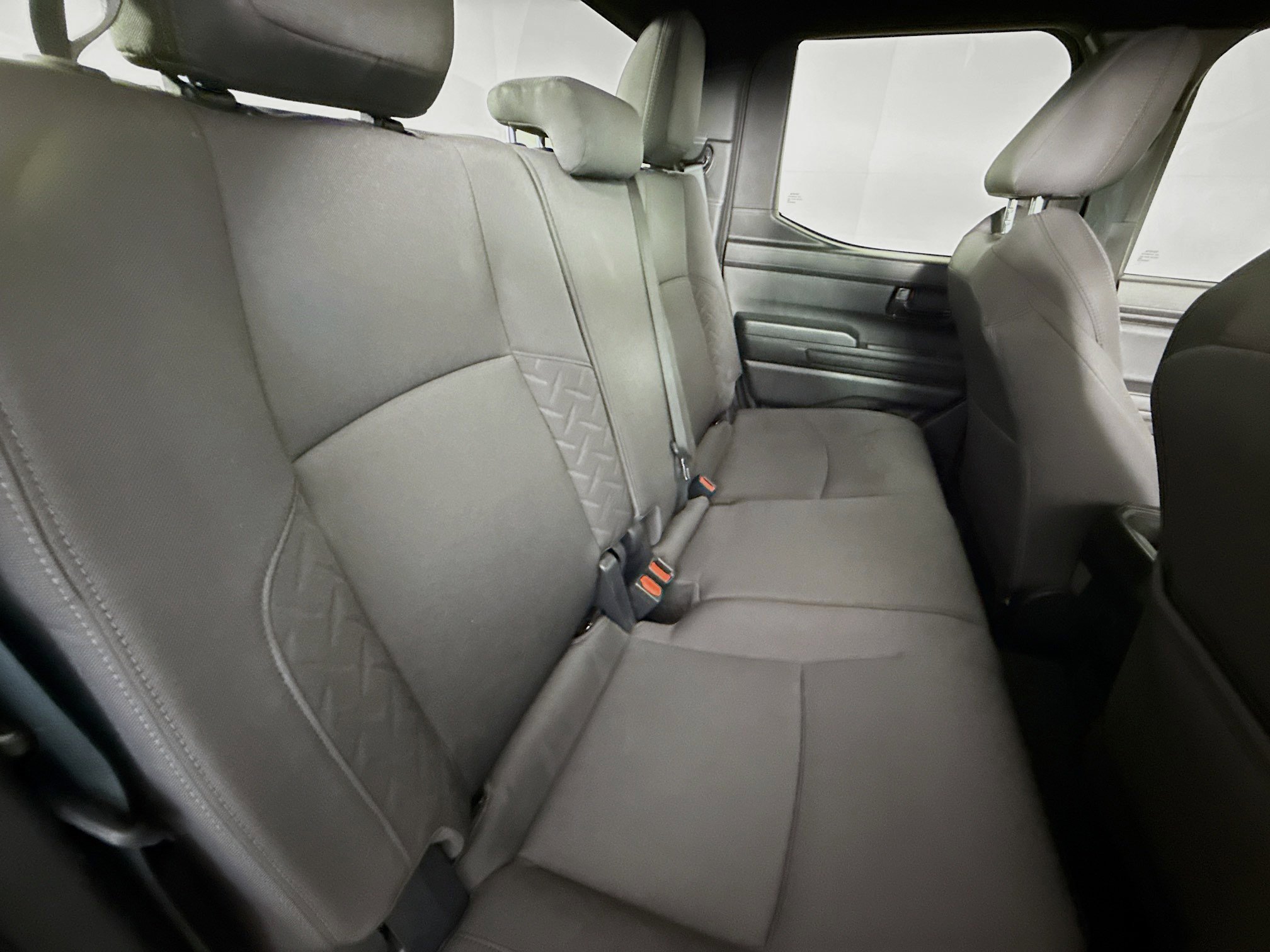 Used 2025 Toyota Tacoma SR image 33