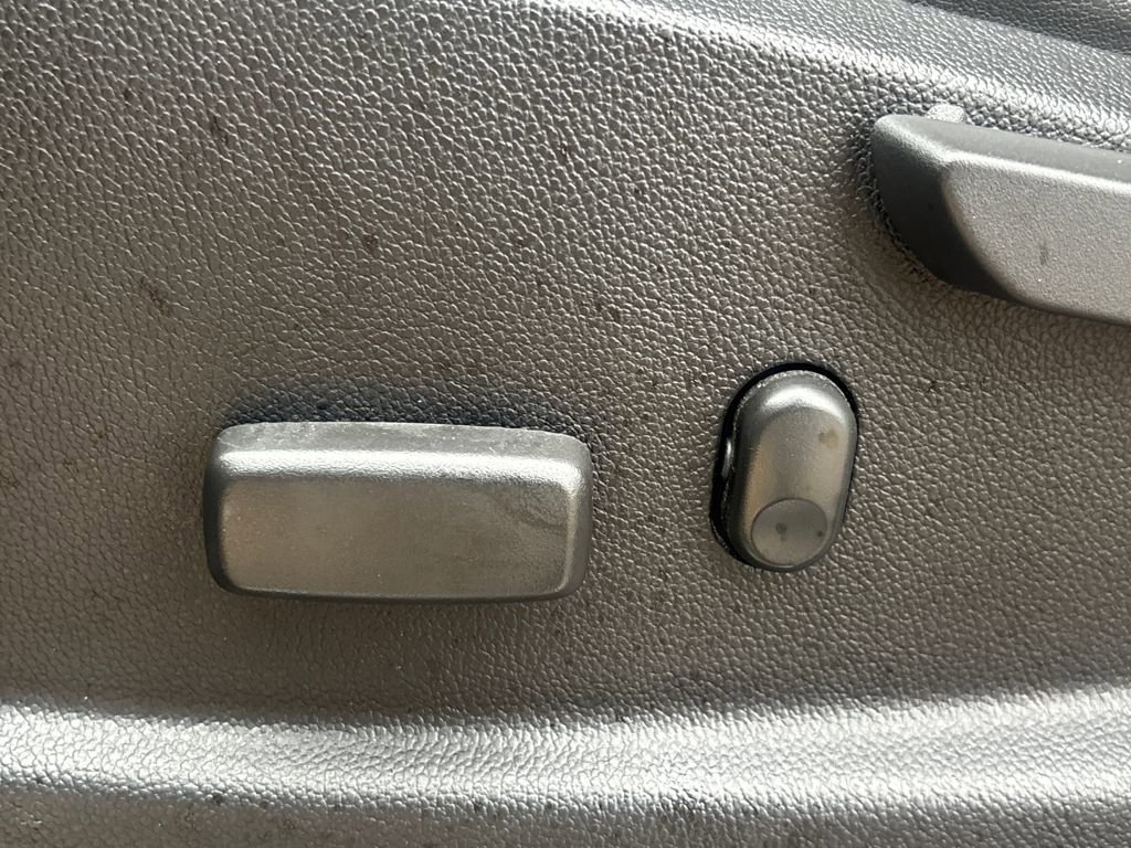 Used 2021 GMC Canyon Denali image 10