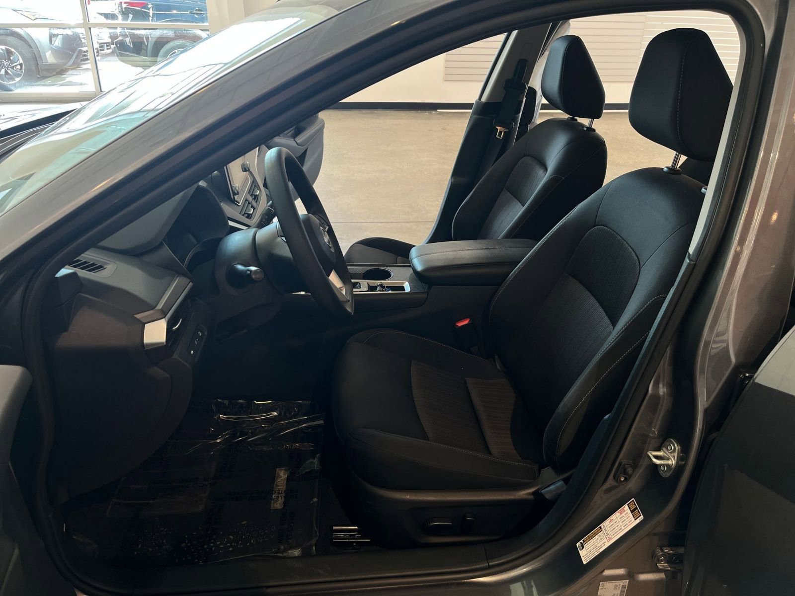 Used 2025 Nissan Altima 2.5 SV image 25