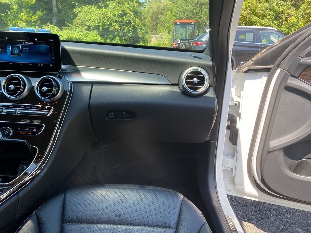 Used 2020 Mercedes-Benz C 300 4MATIC Sedan image 28