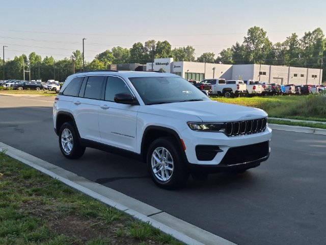 New 2026 Jeep Grand Cherokee Laredo X RWD image 15