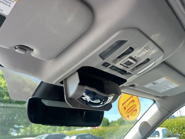 Used 2021 Toyota Highlander XLE FWD image 31