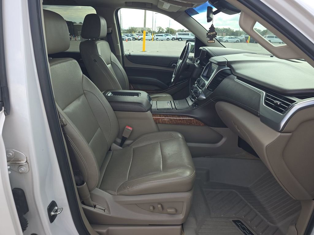 Used 2018 Chevrolet Suburban Premier image 7