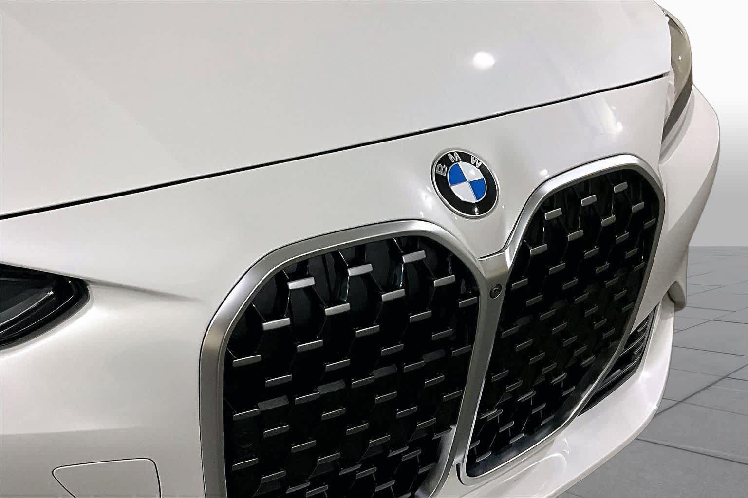 Used 2025 BMW 430i Coupe w/ Convenience Package RWD image 31