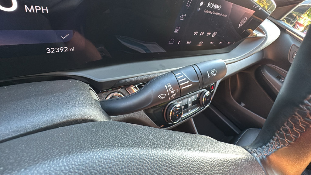 Used 2025 Buick Envista Sport Touring FWD image 18