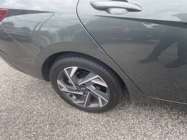 Certified 2025 Hyundai Elantra Sport FWD image 5
