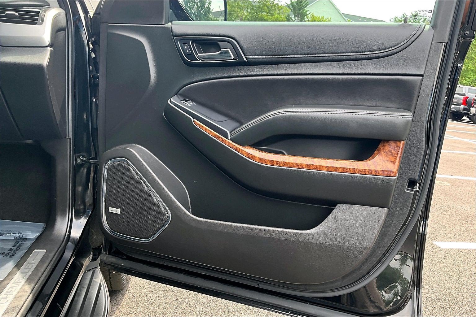 Used 2018 Chevrolet Suburban Premier AWD/4WD image 23