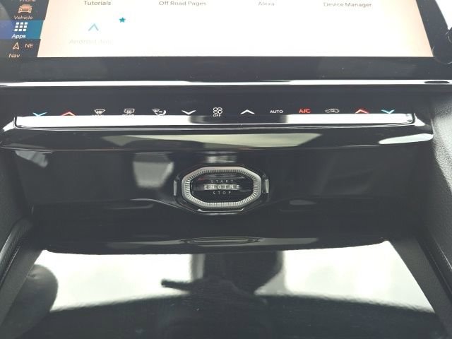New 2026 Jeep Grand Cherokee Limited image 23