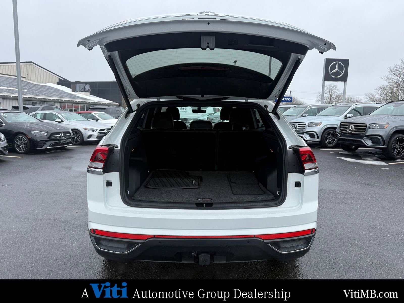 Used 2023 Volkswagen Atlas Cross Sport SE w/ Panoramic Sunroof Package image 23